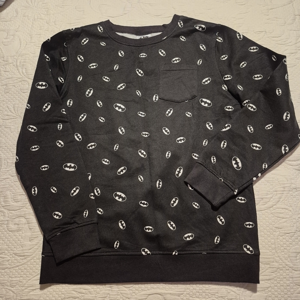Batman boys XL black sweatshirt with white batman logo NWOT